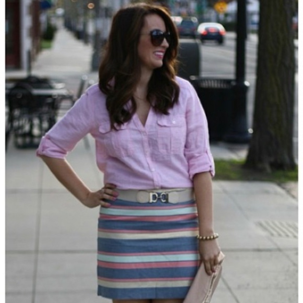 🌟Express Linen Blend Pink Button Up Size M